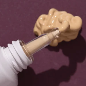 Zakdavi Super Coverage Foundation with Buffing Brush