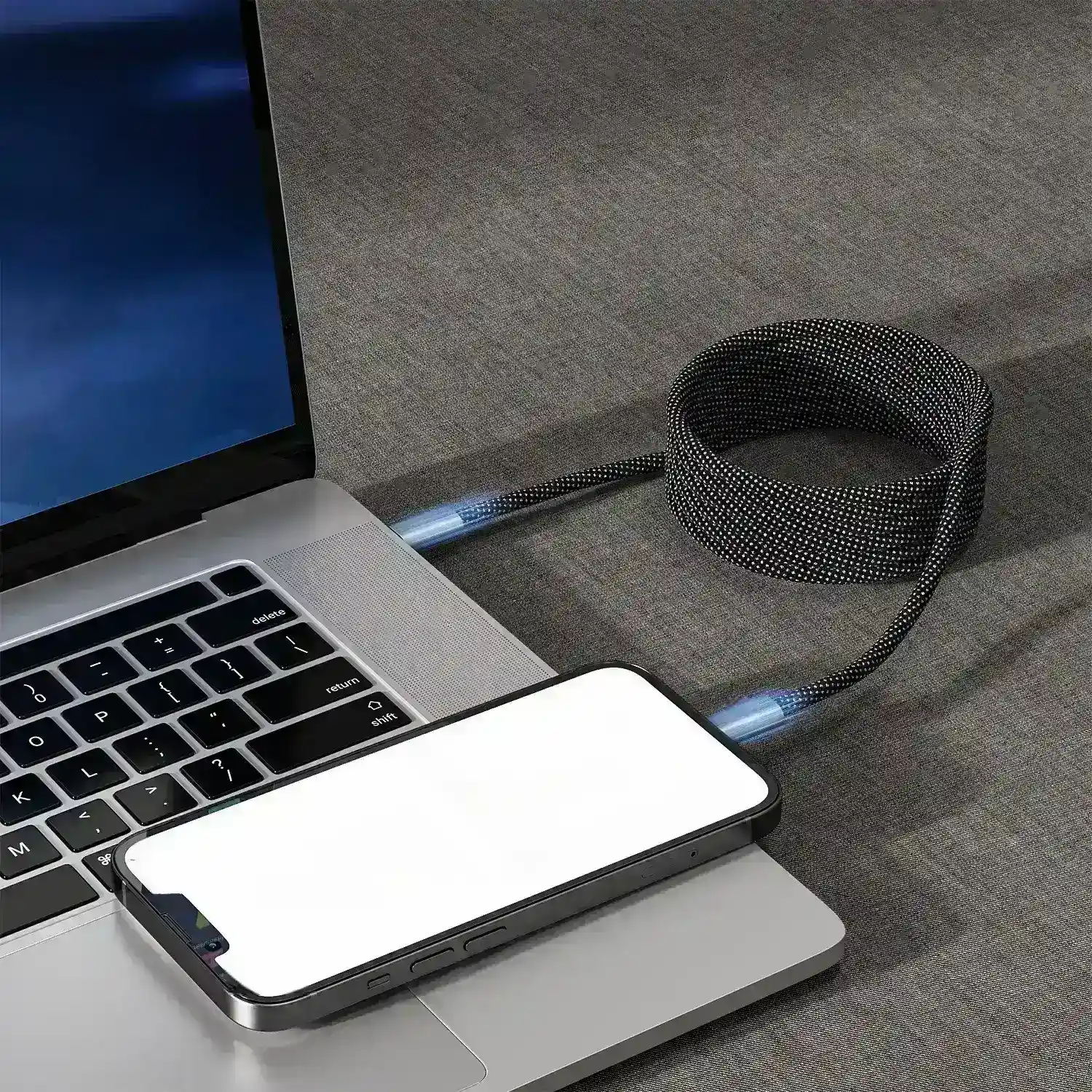 Magnetic Anti-Tangle Charging Cable - Image 3